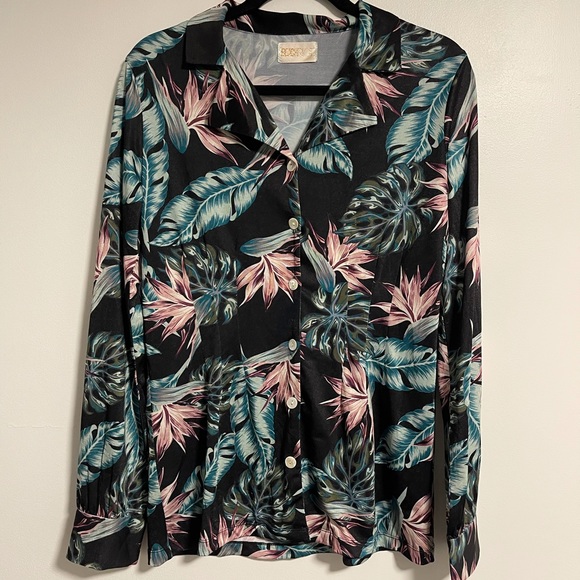 BEACH RIOT shirt & pant set - Picture 1 of 3